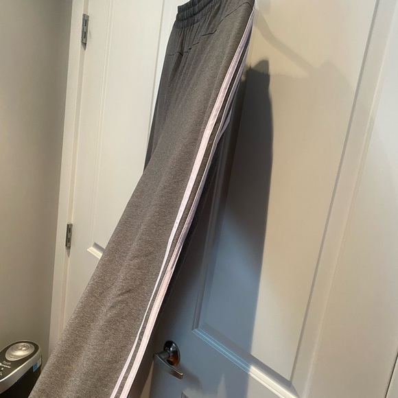 adidas Women’s Trackpants - Picture 5 of 8